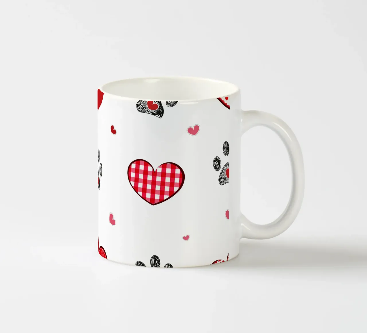 Zwarte krabbelpootprint met retro mooie hartjes keramische mok van gulsengunel