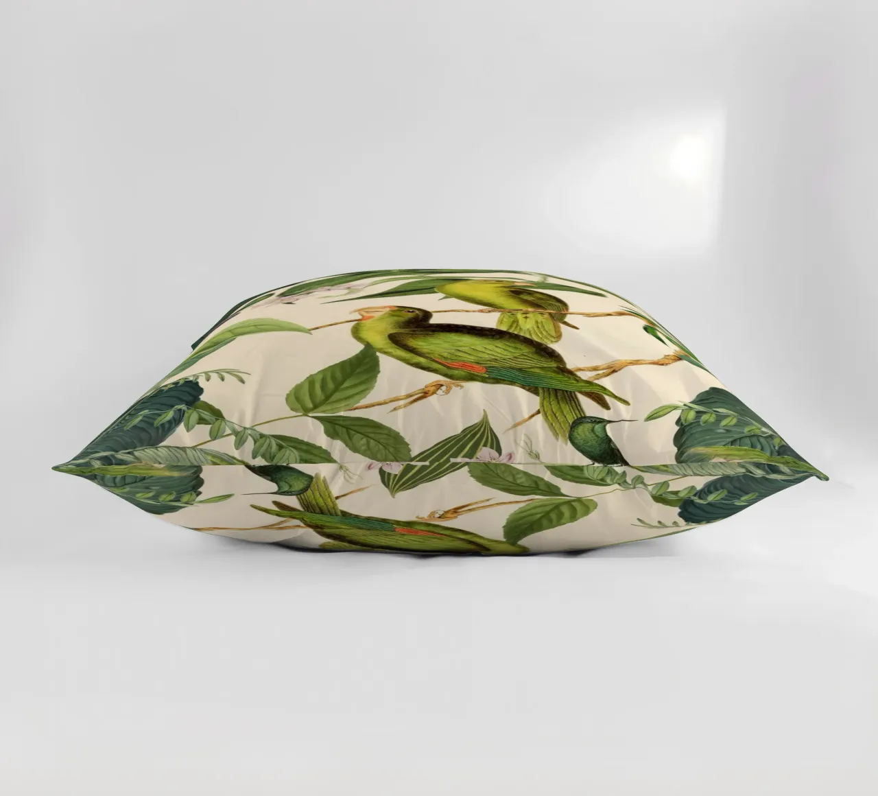Parrocchetti della giungla tropicale cuscino da Andrea Haase Vintage World