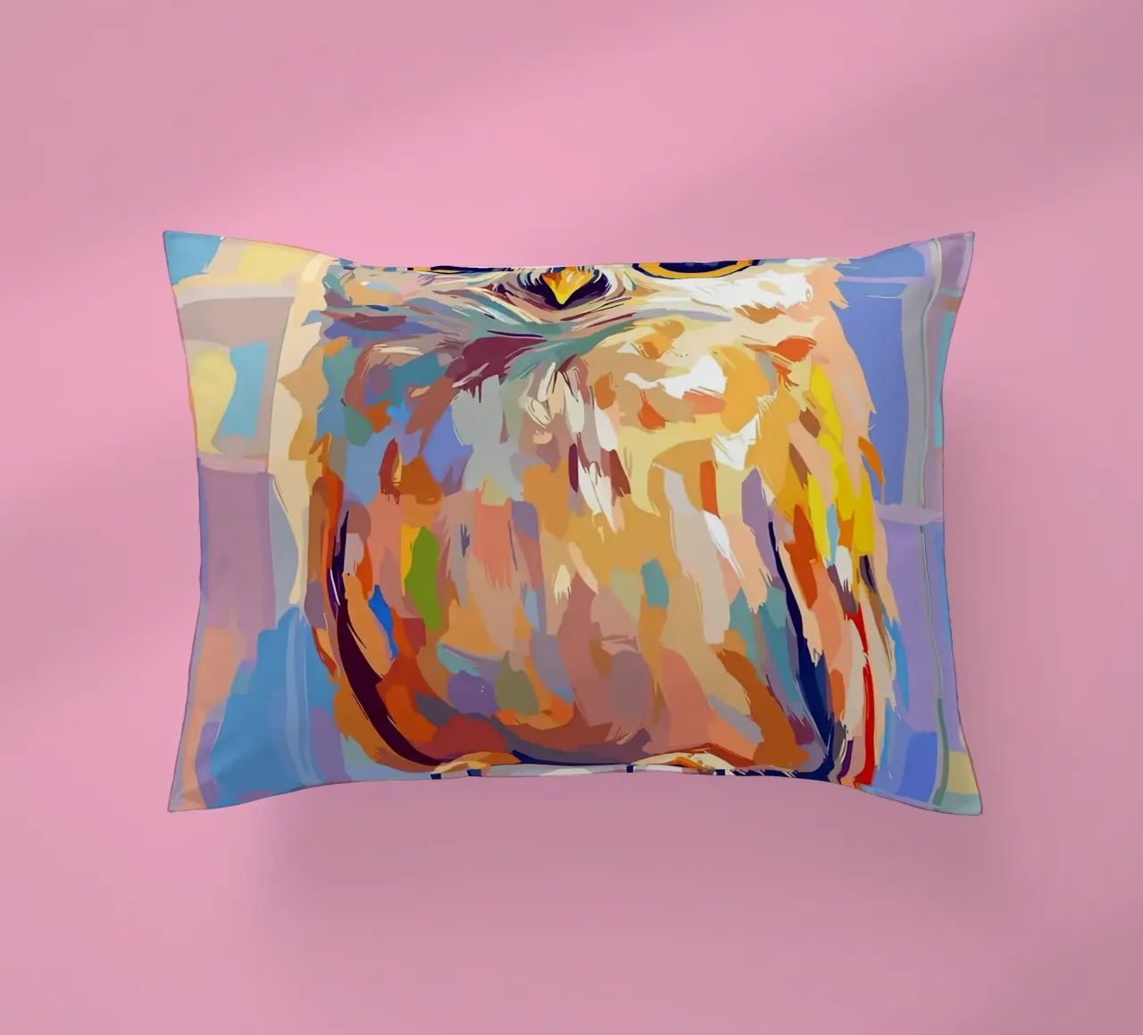 Gufo colorato su rotolo di carta igienica cuscino da JoyWalkerShop