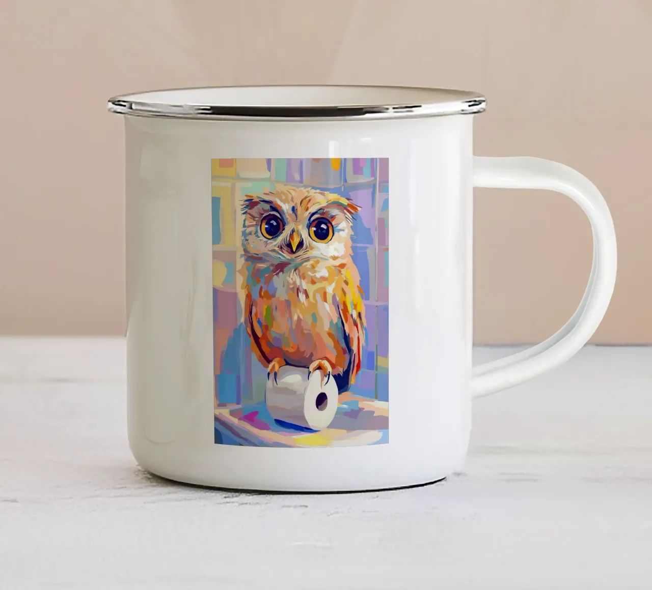 Kleurrijke uil op wc-papierrol emaille mok van JoyWalkerShop