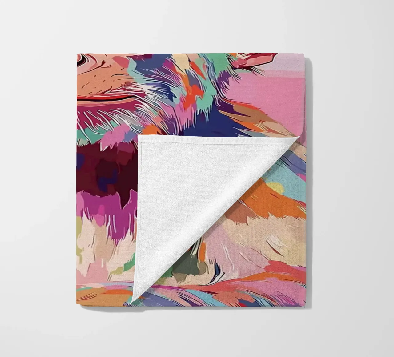 Scimmia colorata con cappello di carta igienica telo mare da JoyWalkerShop