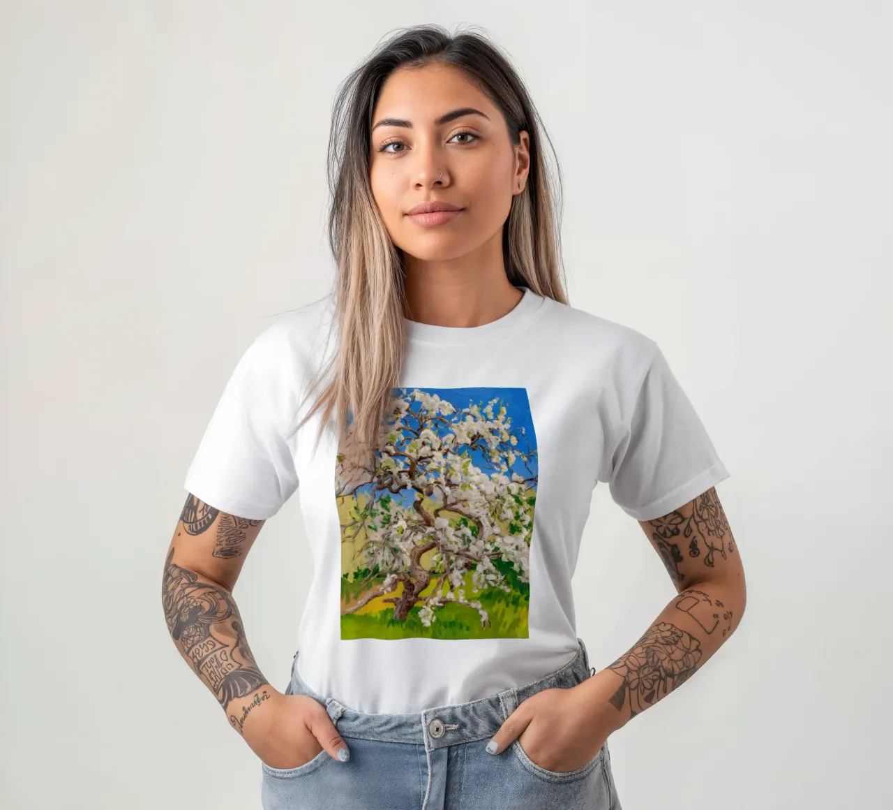 Albero di fiori d'avorio t-shirt da Angkasa Mist