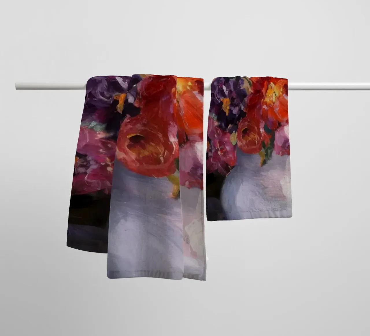 Abbondanza floreale cromatica asciugamano da bagno da Angkasa Mist