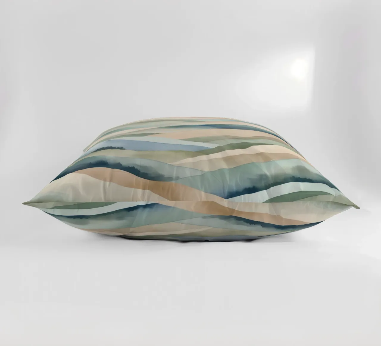 Paesaggio acquerellato di colline stratificate cuscino da DesignDoodle