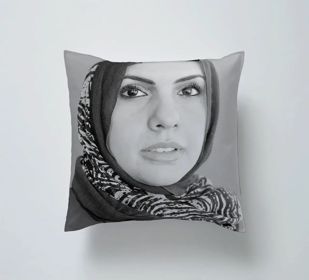 Zahra Langhi cuscino da tobyrmattie