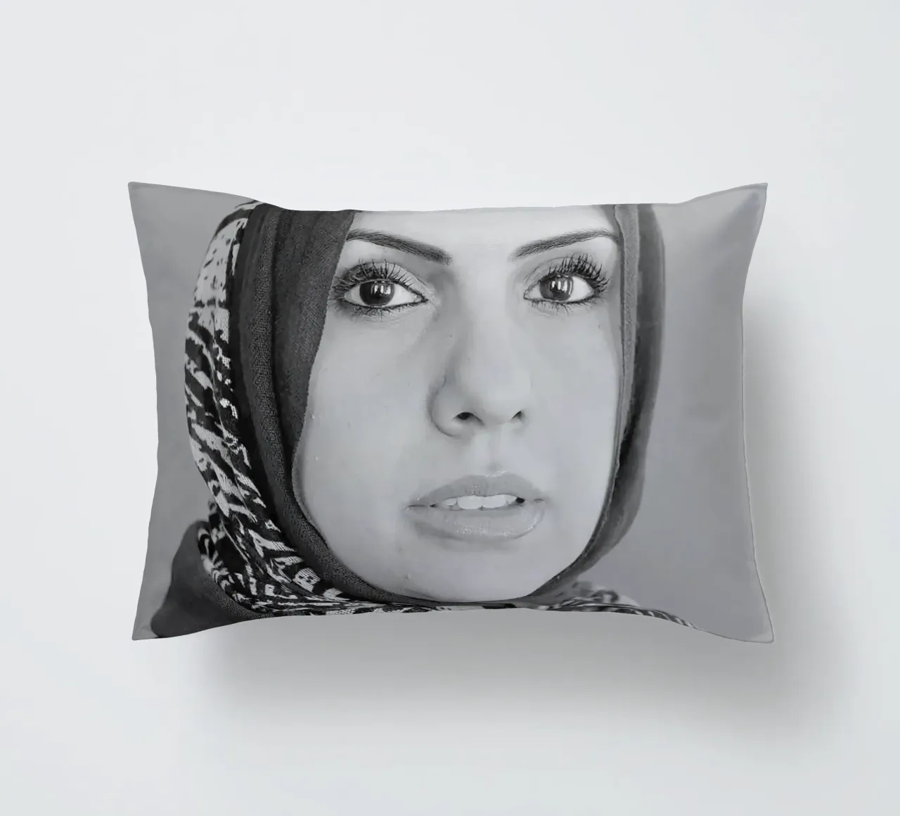 Zahra Langhi cuscino da tobyrmattie