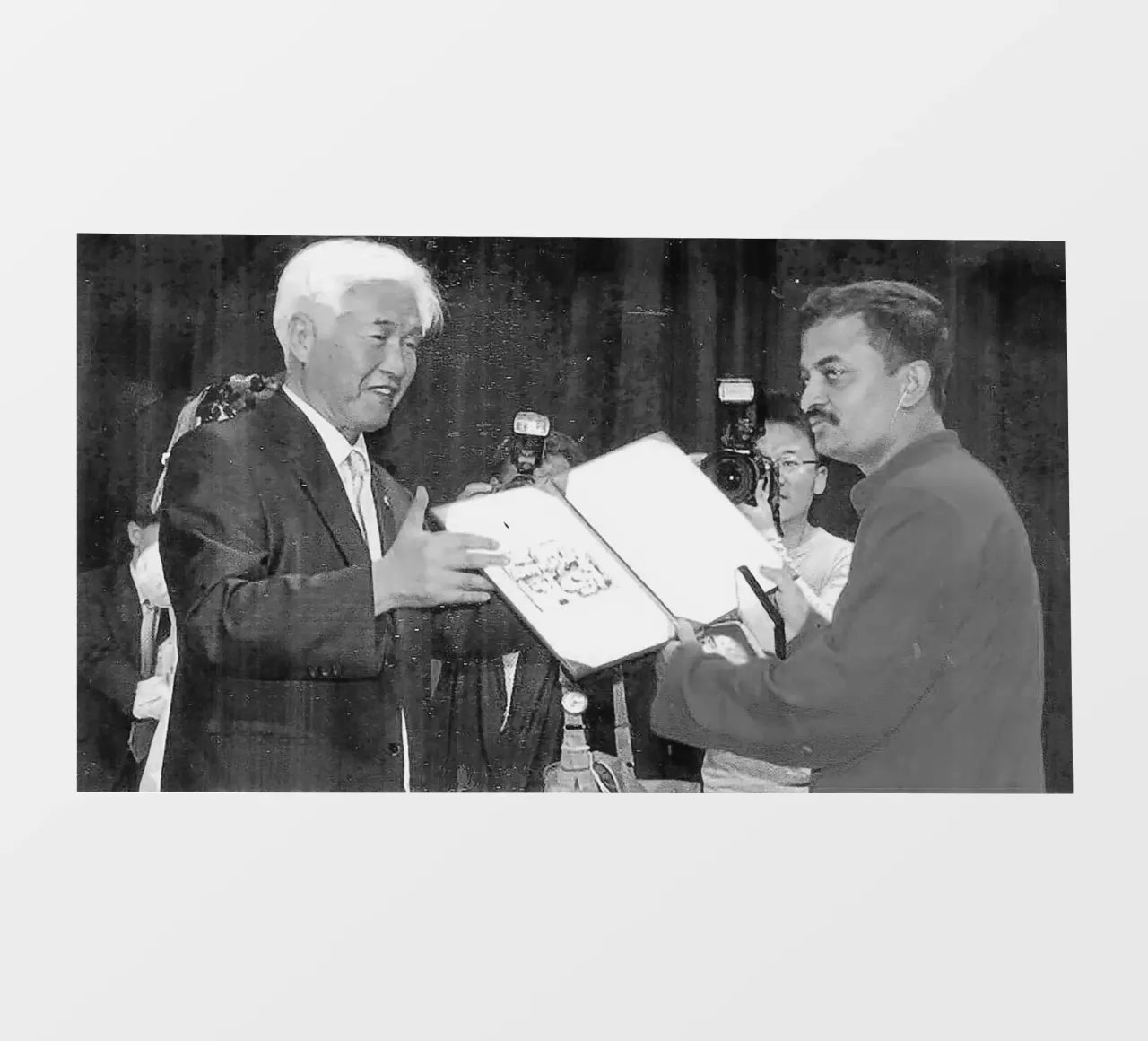 Lenin Raghuvanshi telo in pvc da tobyrmattie