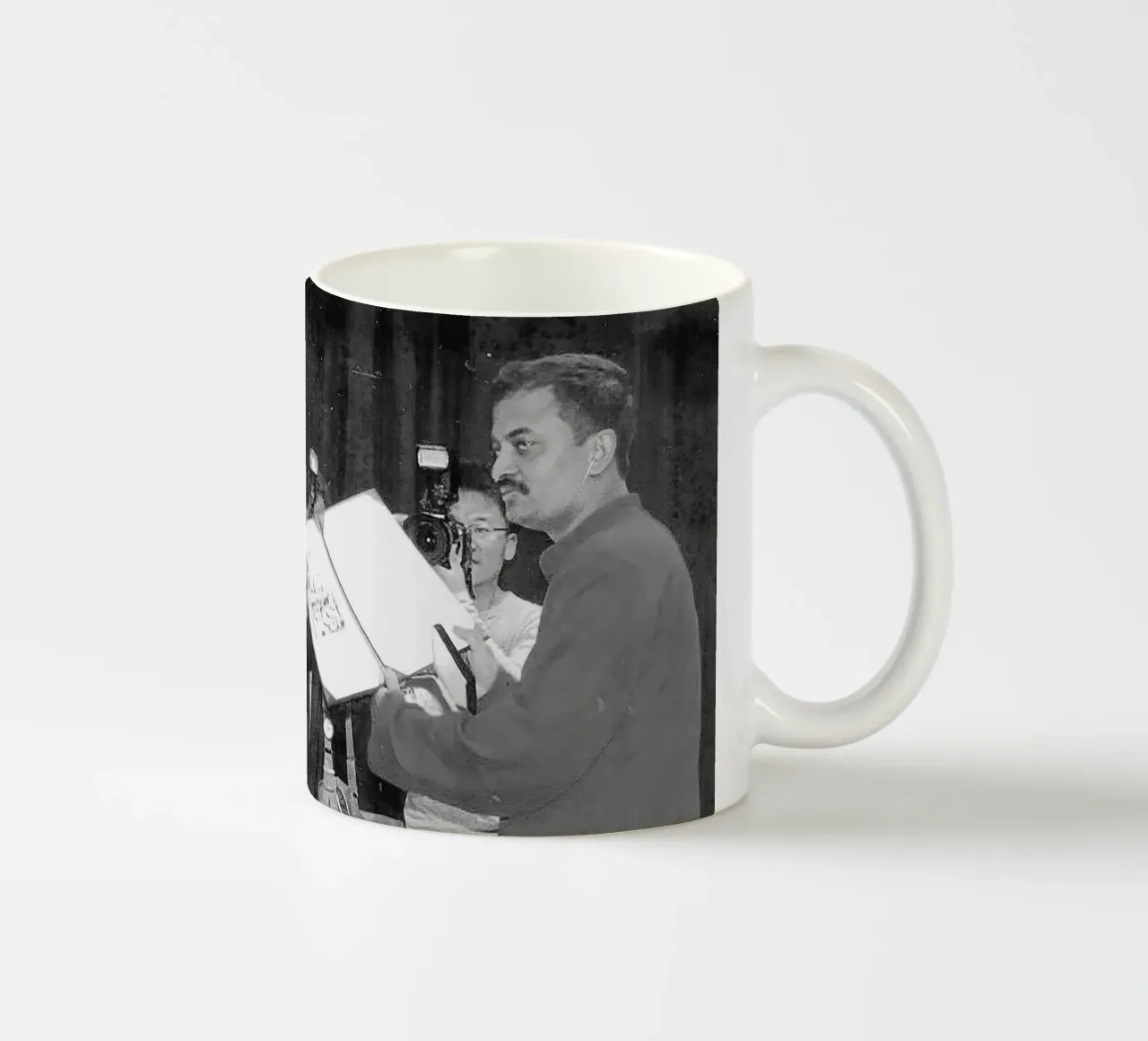 Lenin Raghuvanshi tazza in ceramica da tobyrmattie