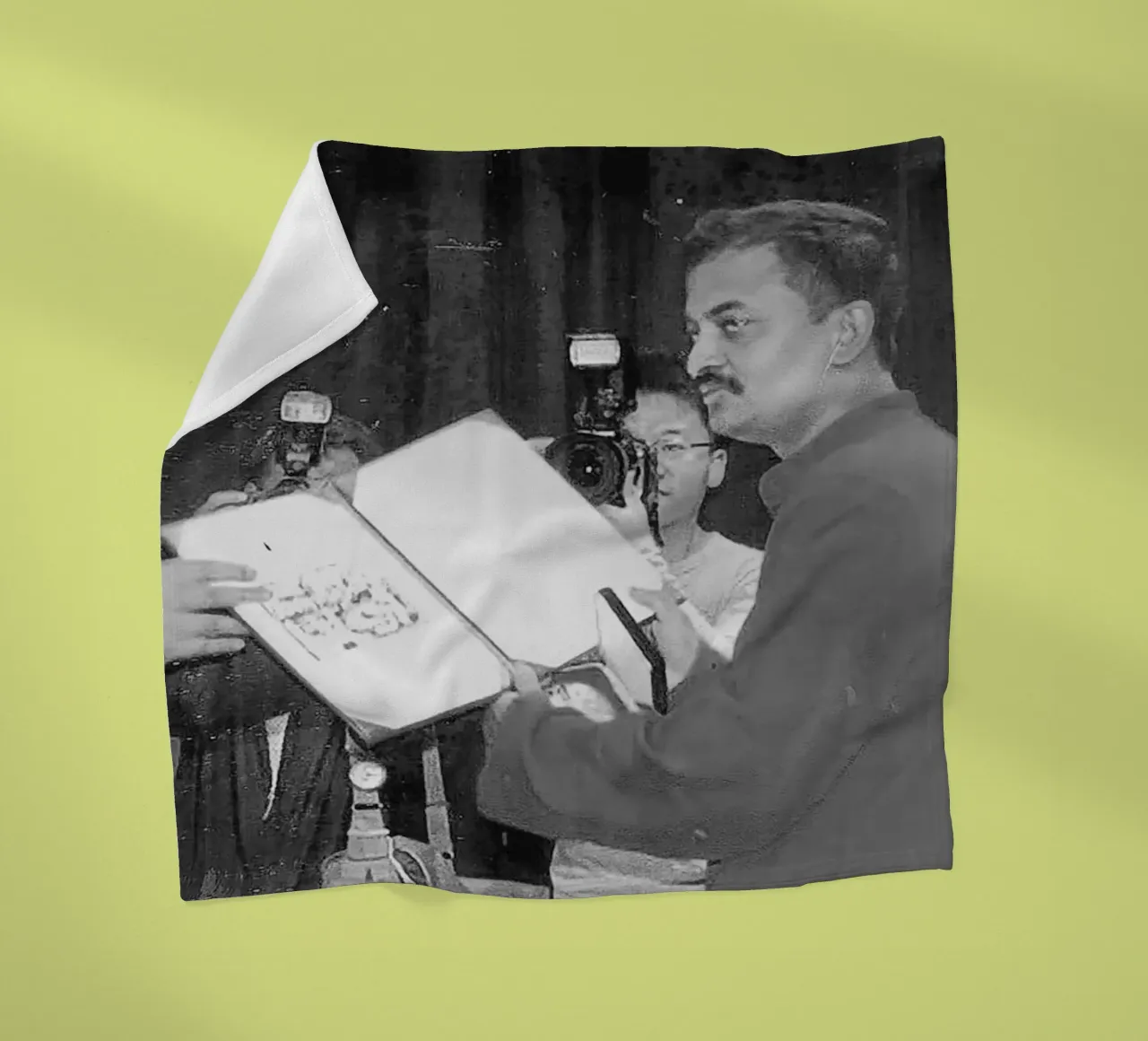 Lenin Raghuvanshi coperta in pile da tobyrmattie