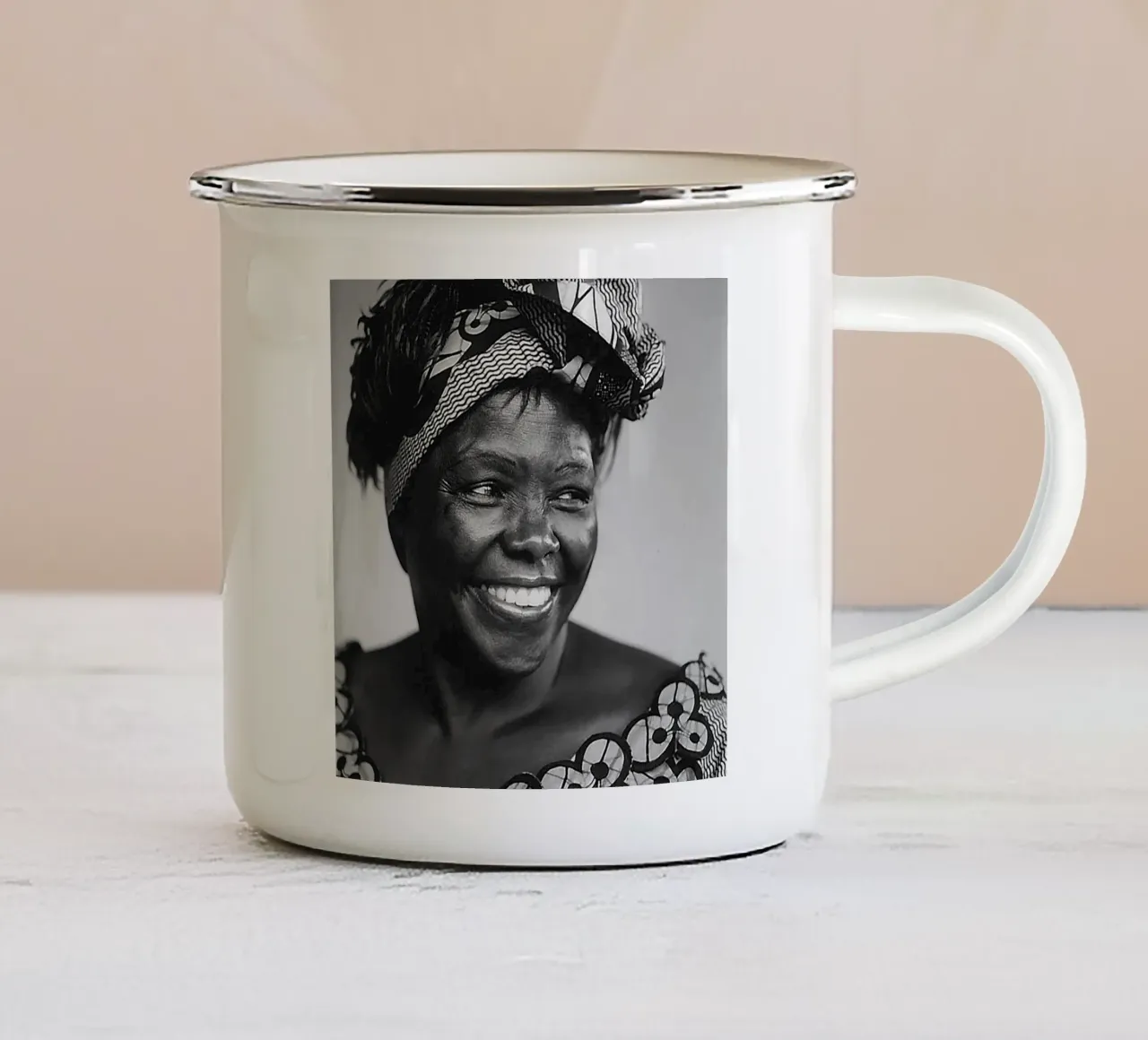 Wangari Maathai tazza in smalto da tobyrmattie