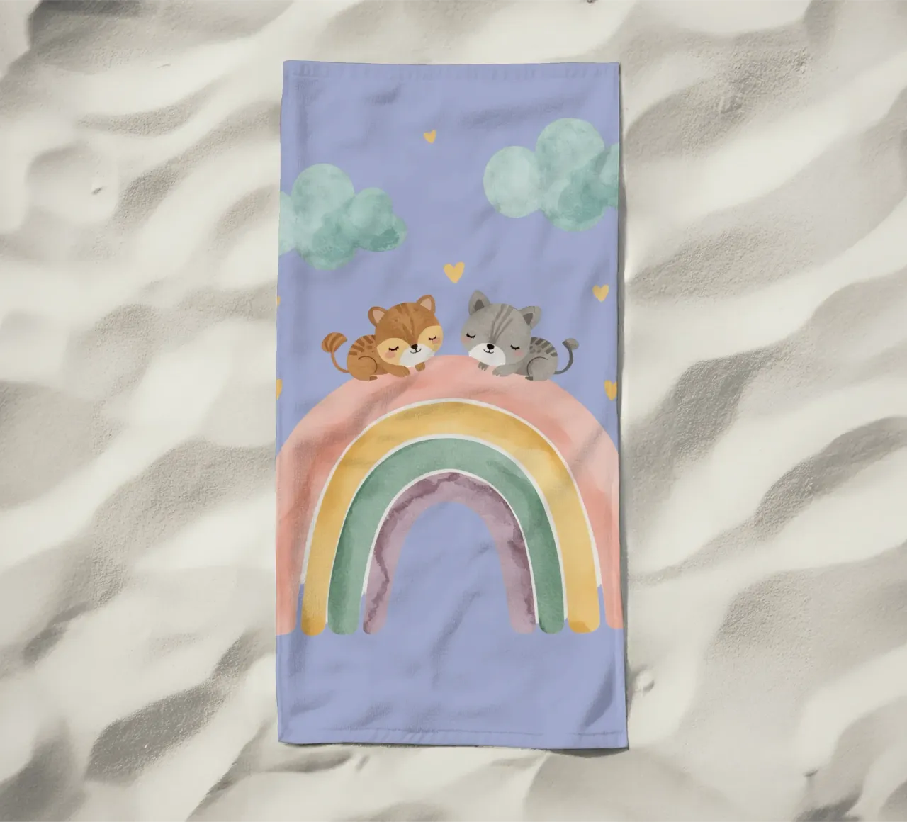 Due simpatici gatti felici che dormono su un arcobaleno telo mare da DesignDoodle