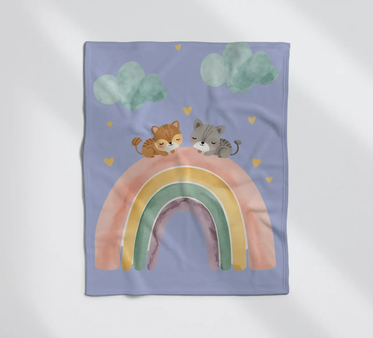Due simpatici gatti felici che dormono su un arcobaleno coperta in pile da DesignDoodle