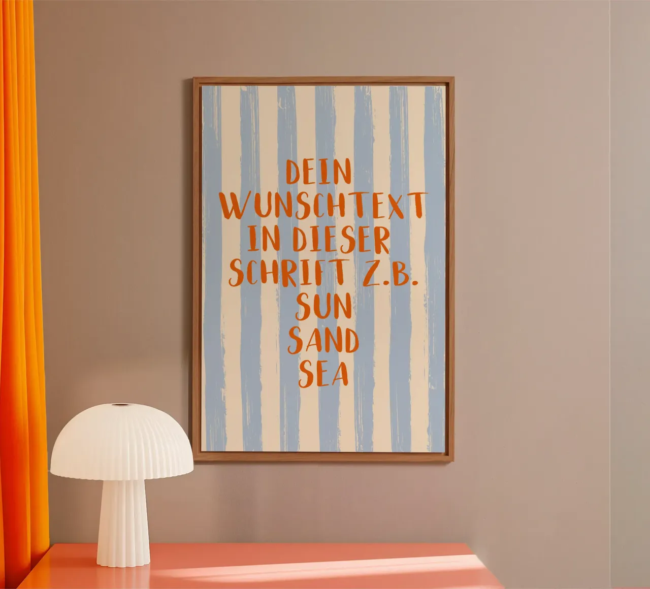 Dein Wunschtext auf gestreiftem Pinselstrich Hintergrund alluminio dibond da Typo Designs