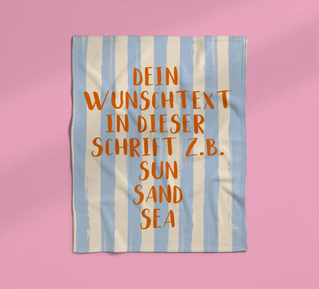 Dein Wunschtext auf gestreiftem Pinselstrich Hintergrund coperta in pile da Typo Designs