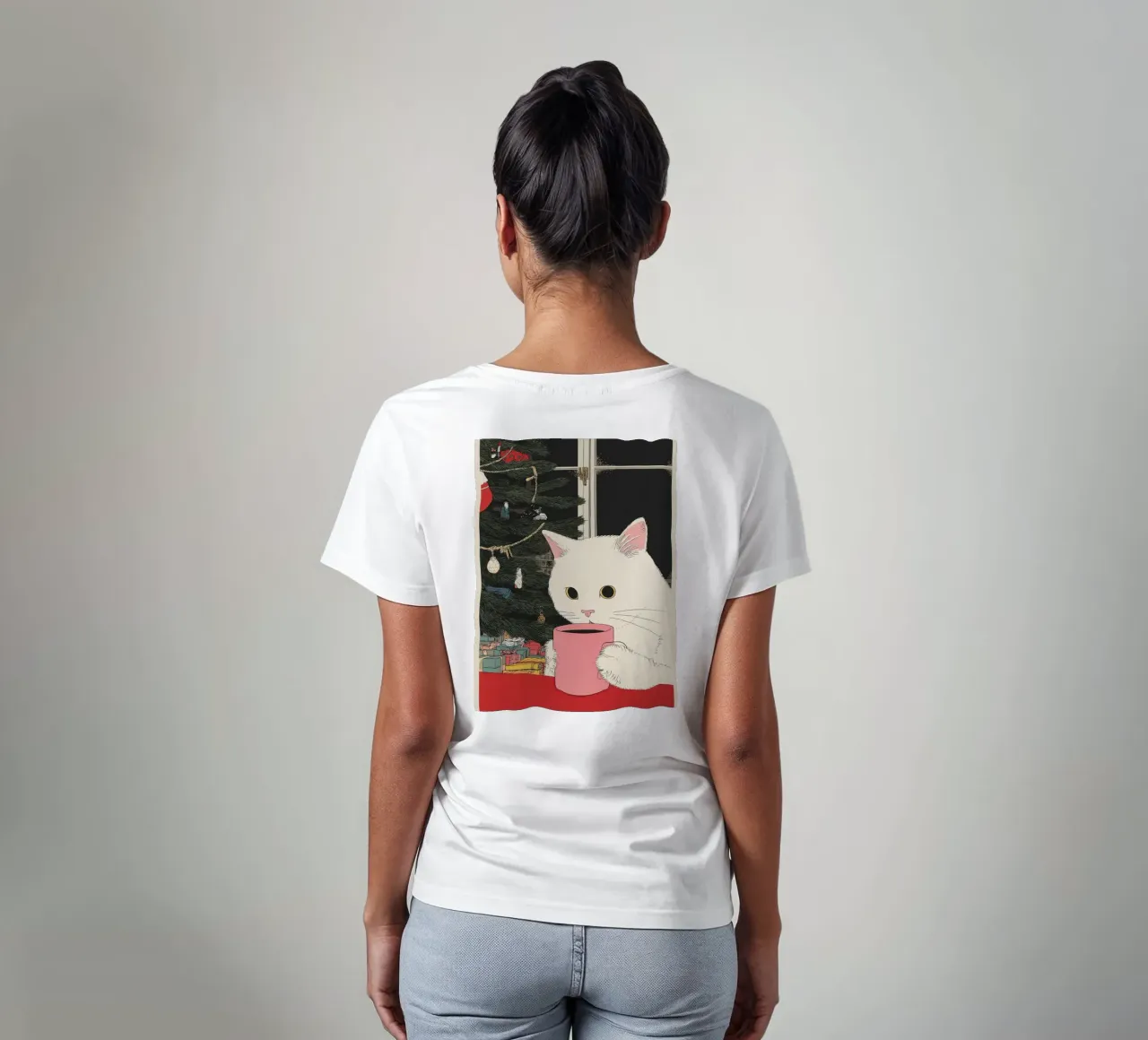 Ist das Glühwein? Weiße Katze & Wein in Kaffeetasse | Weihnachten T-Shirt von Kaji