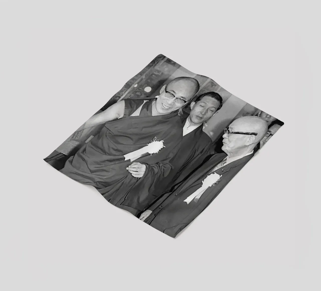 Dalai Lama coperta in pile da tobyrmattie