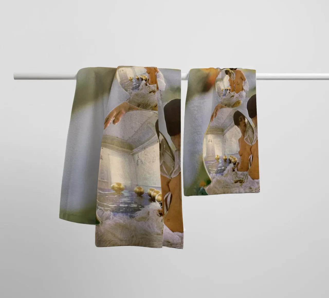 Mirror towel by dekonstruktiv