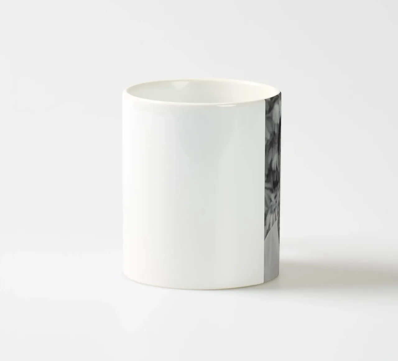 Alice Mogwe tazza in ceramica da tobyrmattie