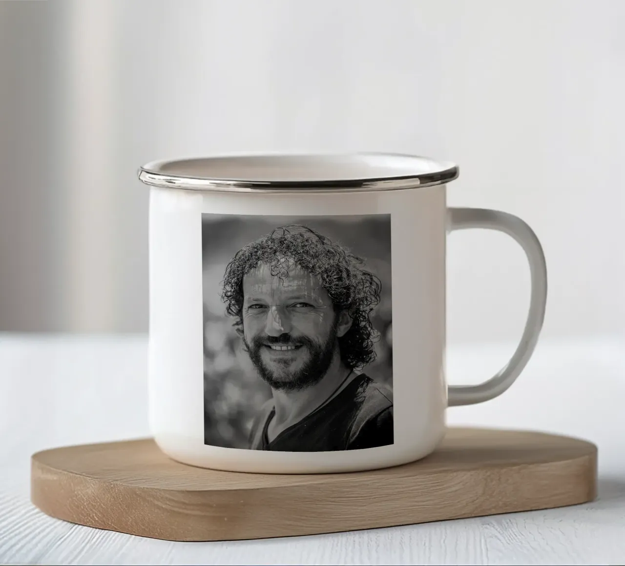 Ali Abu Awwad tazza in smalto da tobyrmattie
