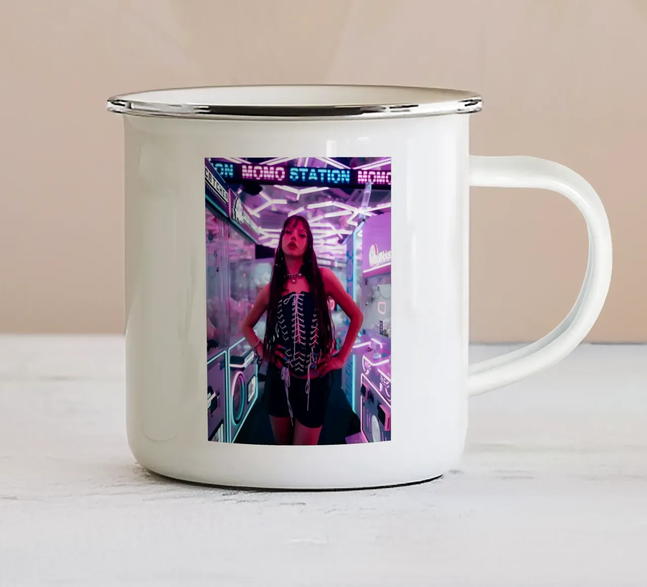 Faccia da gioco tazza in smalto da vintage