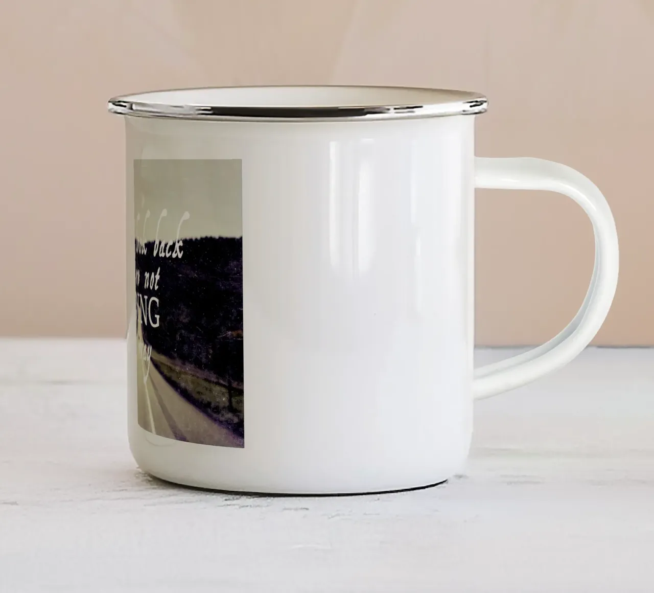 Dont Look Back tazza in smalto da Vintage Skies