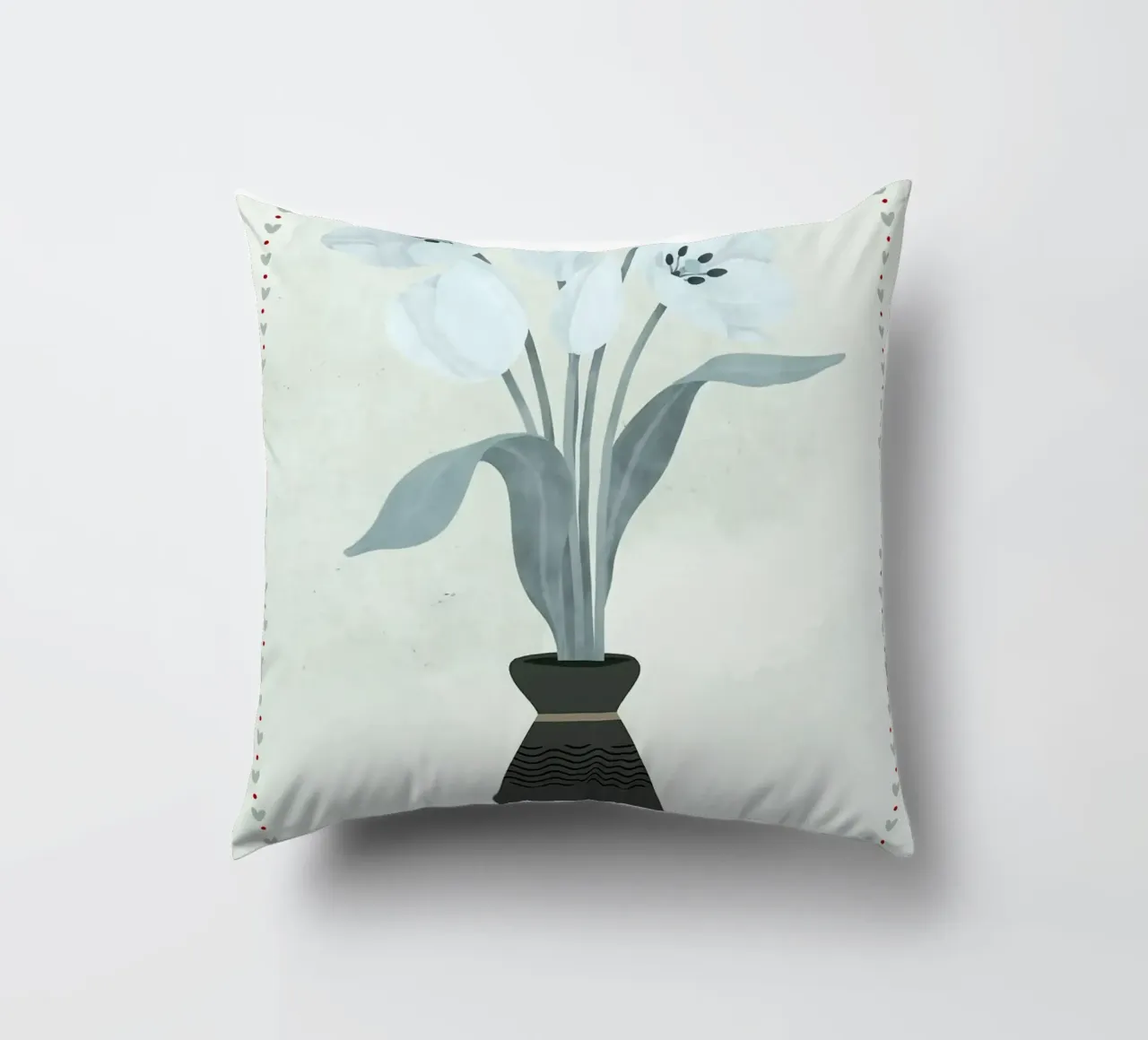 Tulipani in vaso con bordo a cuore cuscino da bazi