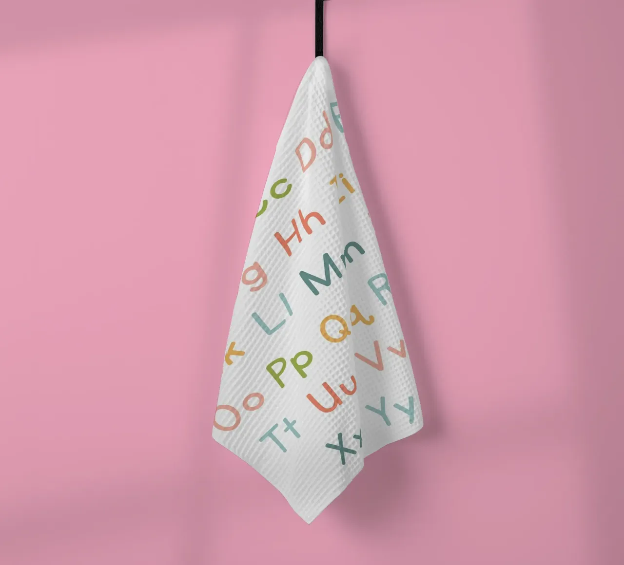 Tableau de l'alphabet avec des lettres colorées torchon de bazi
