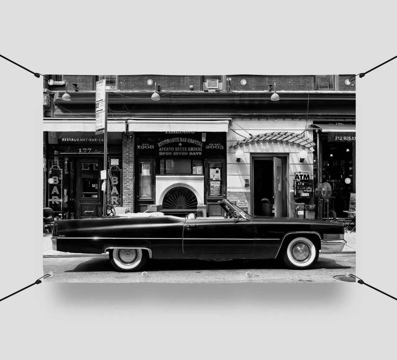 Manhattan nera - Cadillac nera telo in pvc da Brant Varner