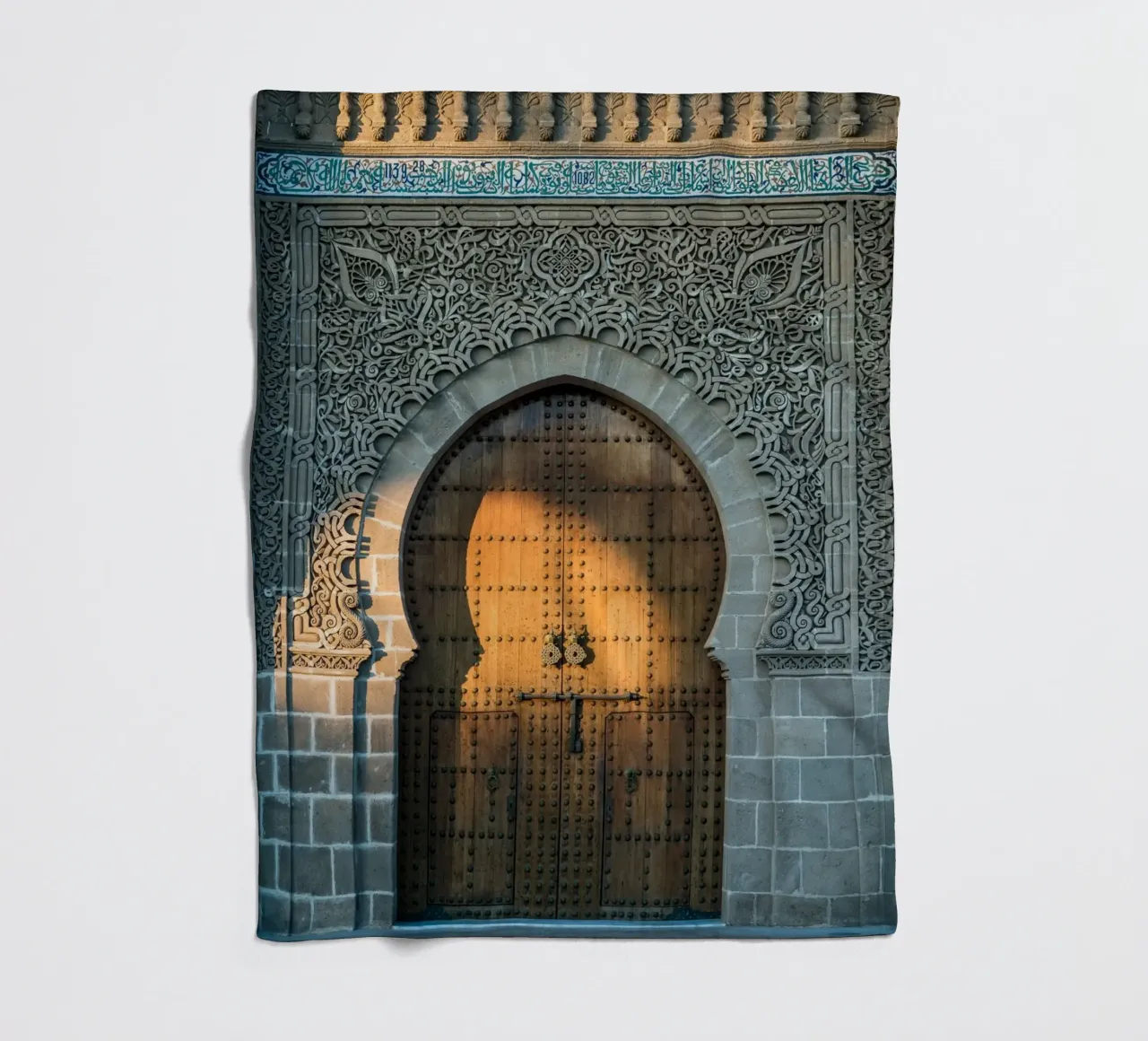 Sunset on a facade in Morocco coperta in pile da photolovers