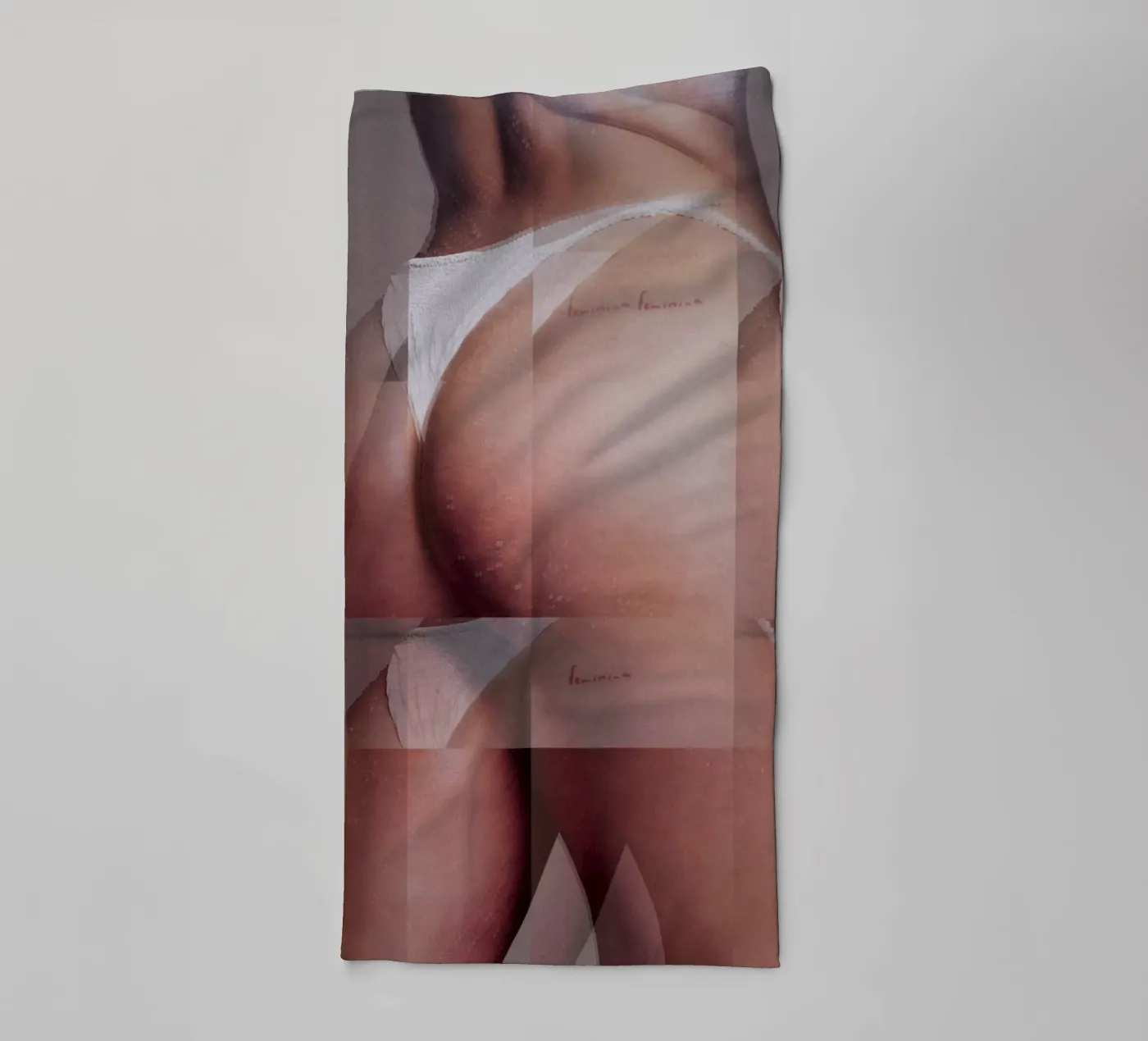 vrouw badhanddoek van dekonstruktiv