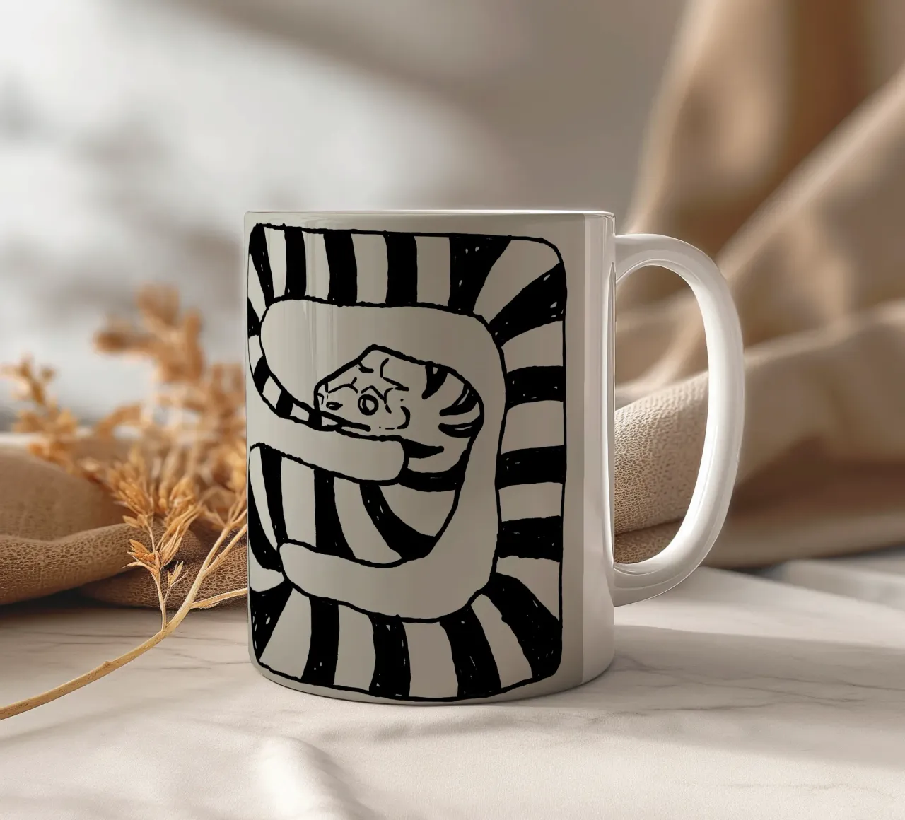 The Snake Eating Tail No1 tazza in ceramica da TijanaArtStudio88