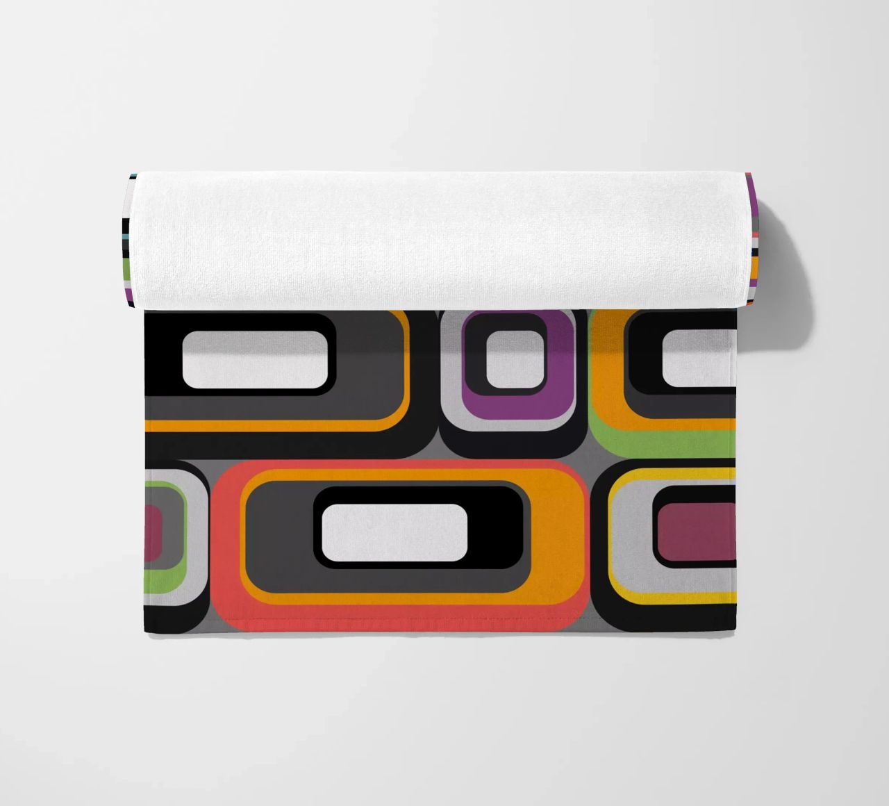 Abstract mid-century geometric pattern telo mare da good-vibes