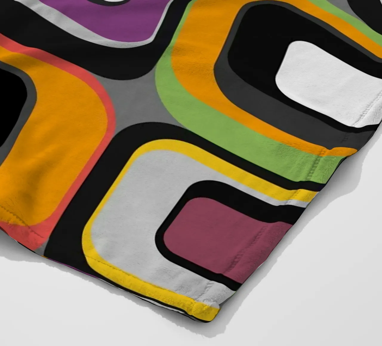 Abstract mid-century geometric pattern coperta in pile da good-vibes