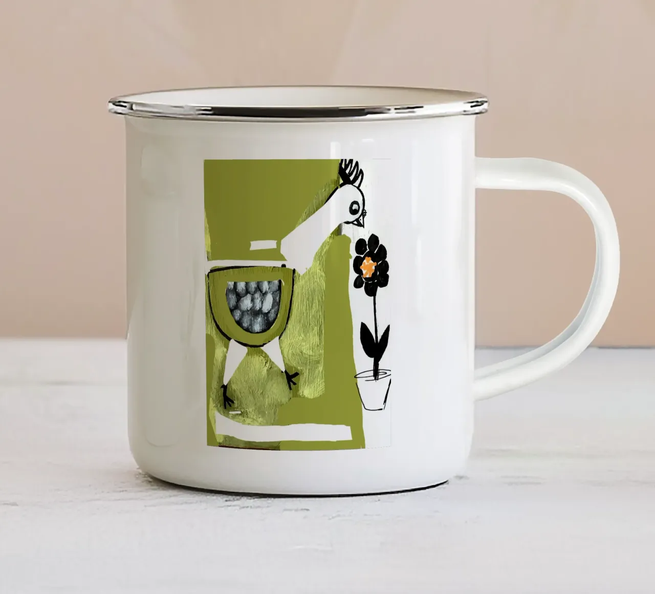 Chicken and Flower tazza in smalto da Leslie Greenrod