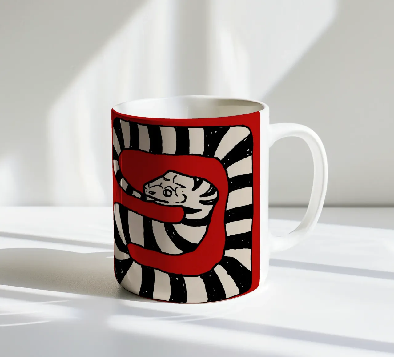 The Snake Eating Tail No2 tazza in ceramica da TijanaArtStudio88