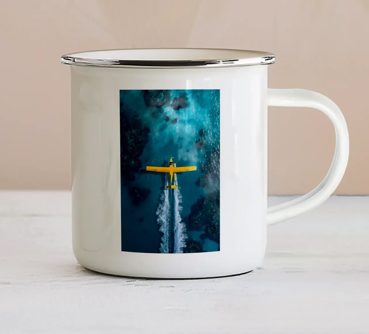Volo tropicale tazza in smalto da PosterByFly