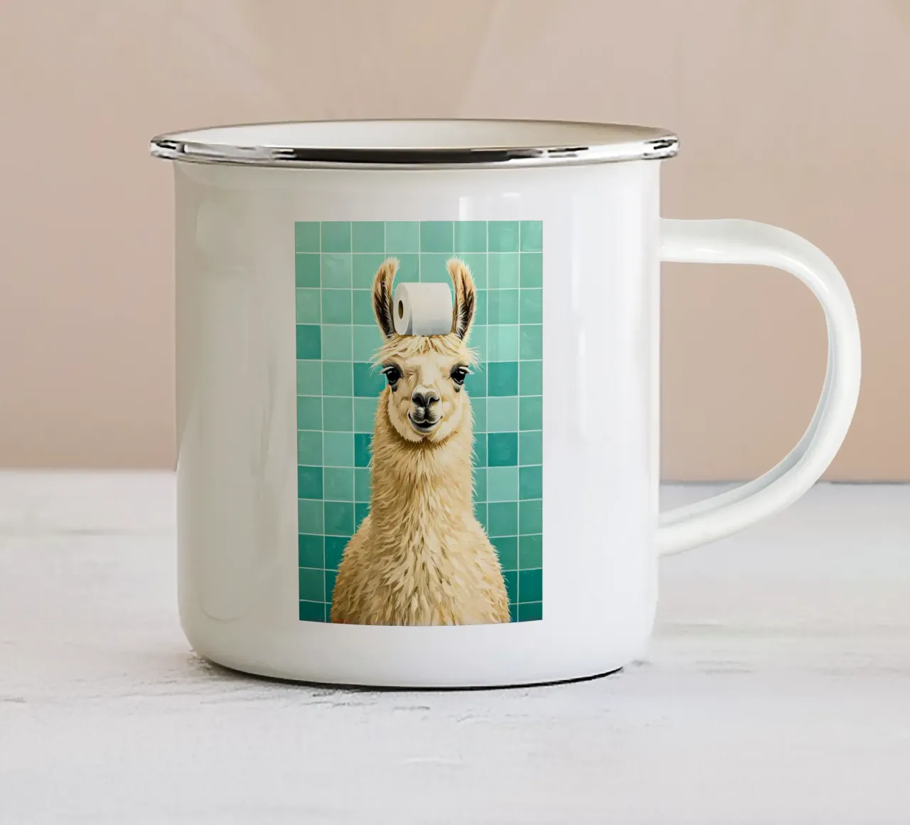 Lama con carta igienica in testa tazza in smalto da JoyWalkerShop