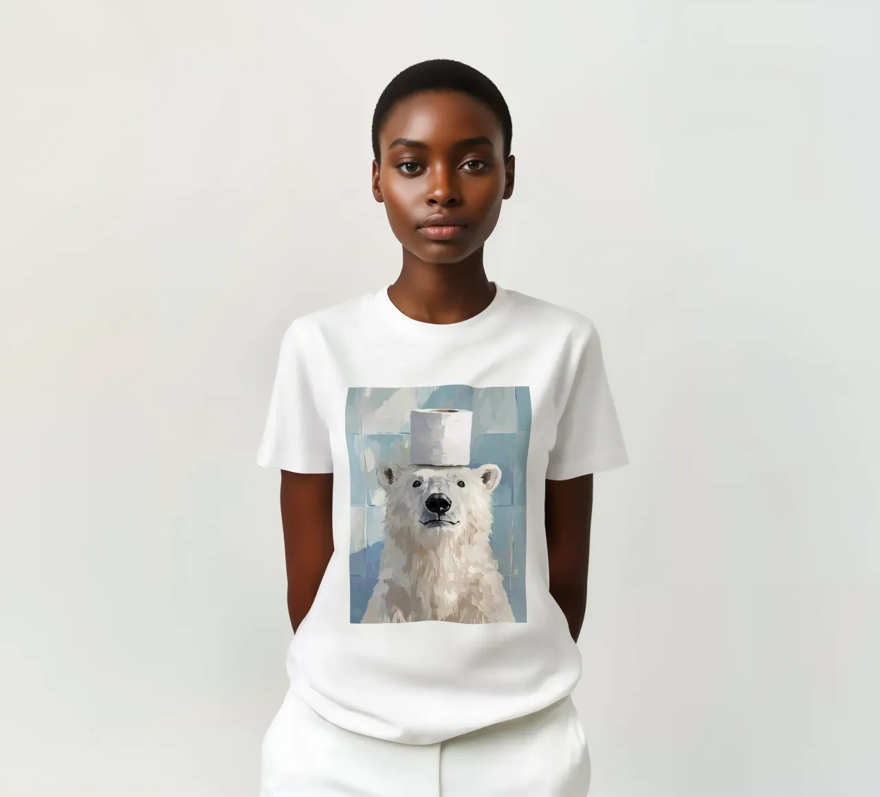 Orso polare con cappello di carta igienica t-shirt da JoyWalkerShop