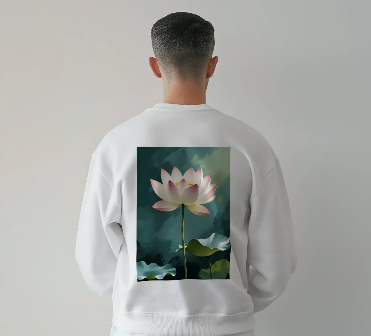 Loto in acque tranquille felpa da Bloom And Brush