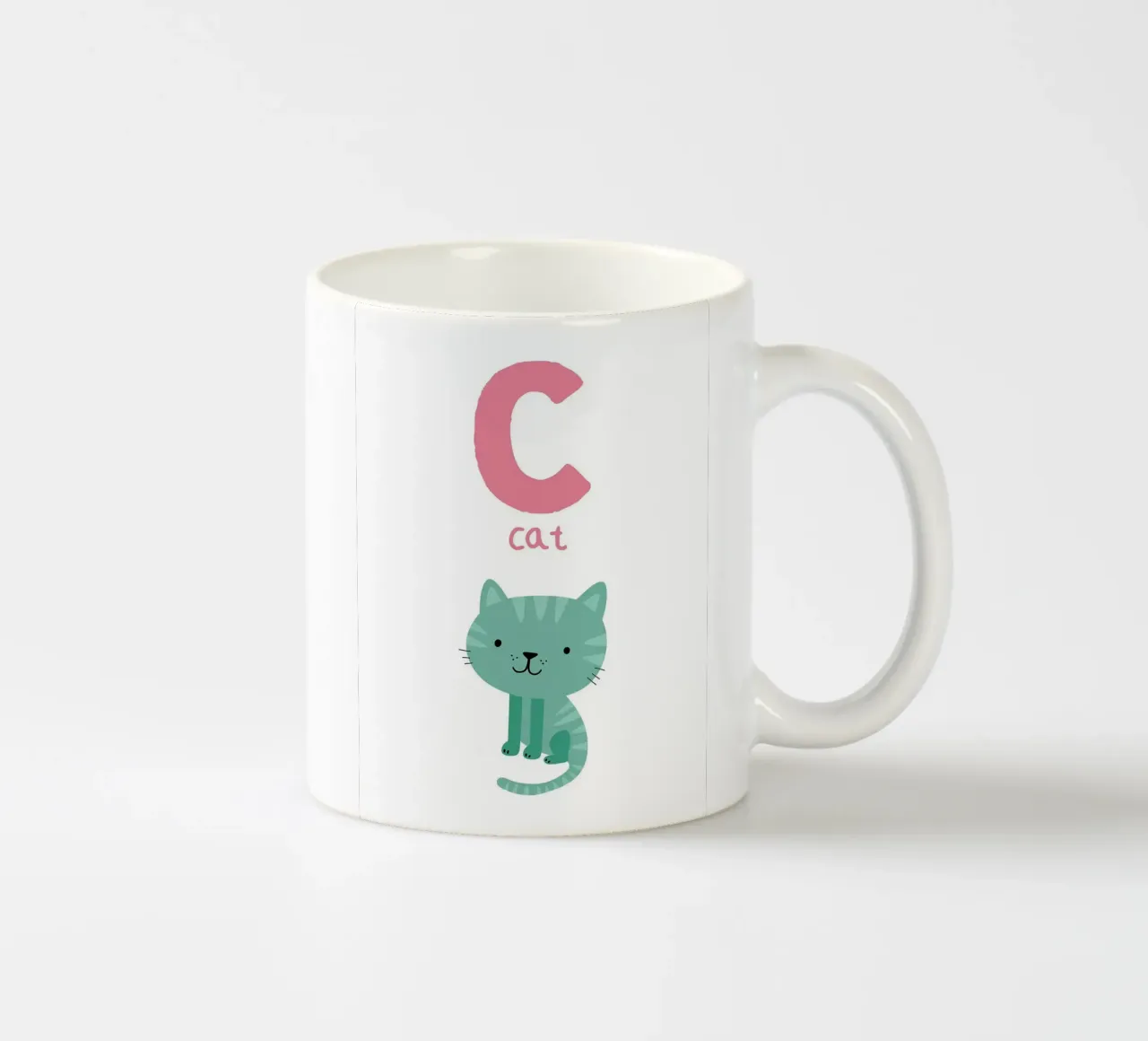 Lettera C con illustrazione di gatto tazza in ceramica da Noah Bouchard