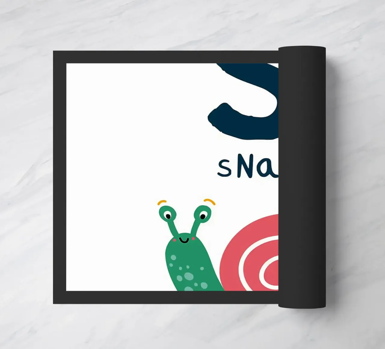 S come illustrazione di lumache zerbino da Noah Bouchard