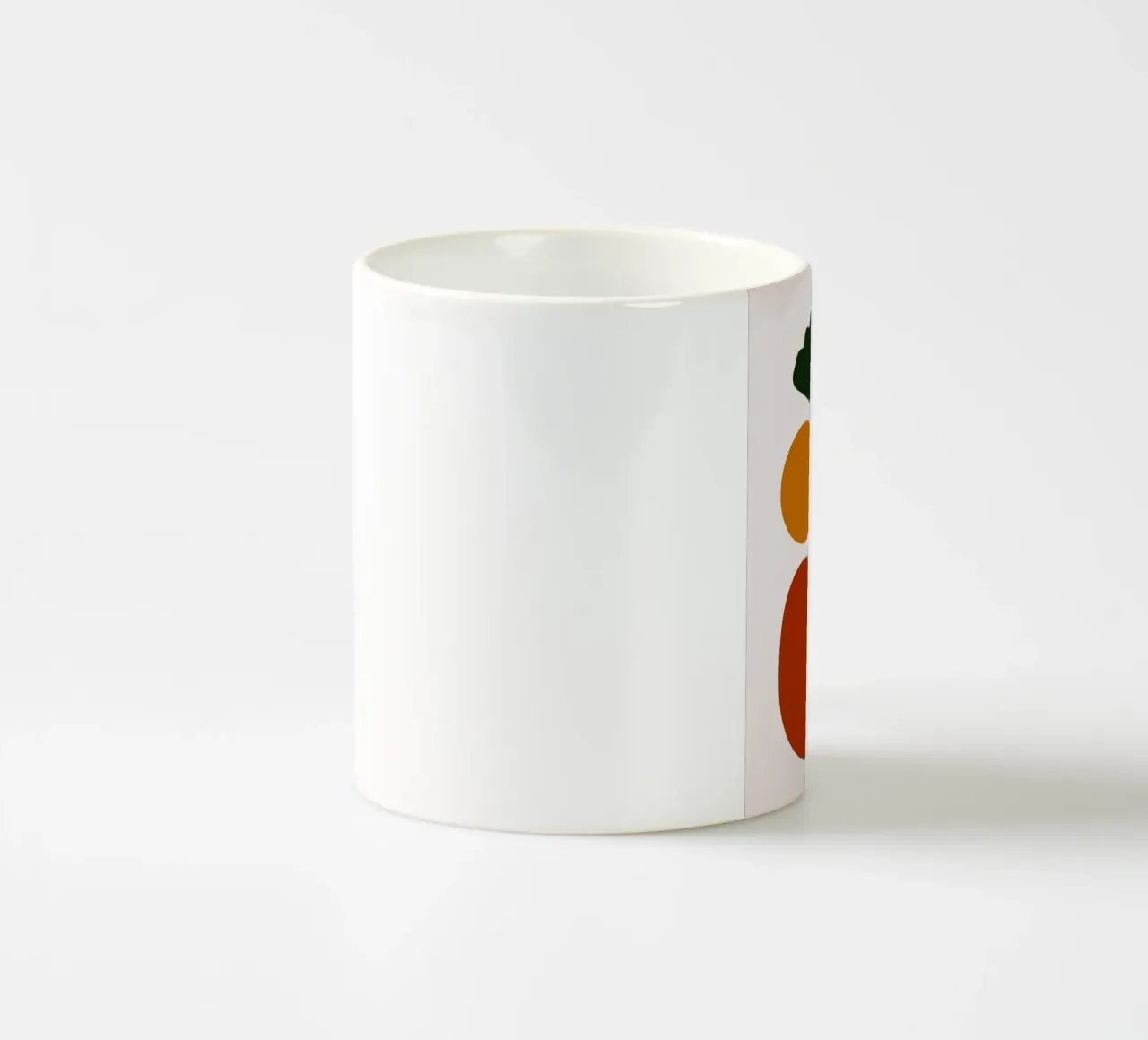 Arte botanica astratta con foglie di Ginkgo tazza in ceramica da Damion Francis