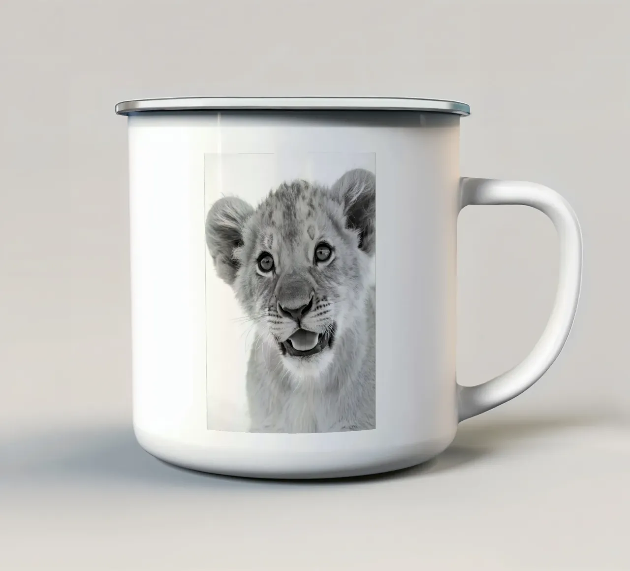 Giovane leone tazza in smalto da 🎁 NOBELART