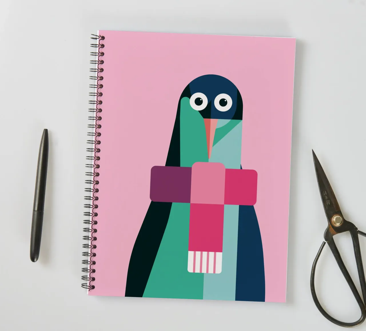 Winterlicher Pinguin mit Schal spiral notebook by DARIA IVANOVNA
