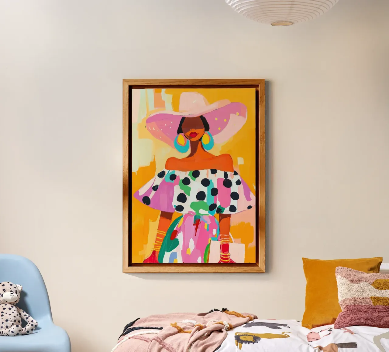 Ritratto pop art rosa e giallo: Cappello oversize e pois alluminio dibond da dawnthesea