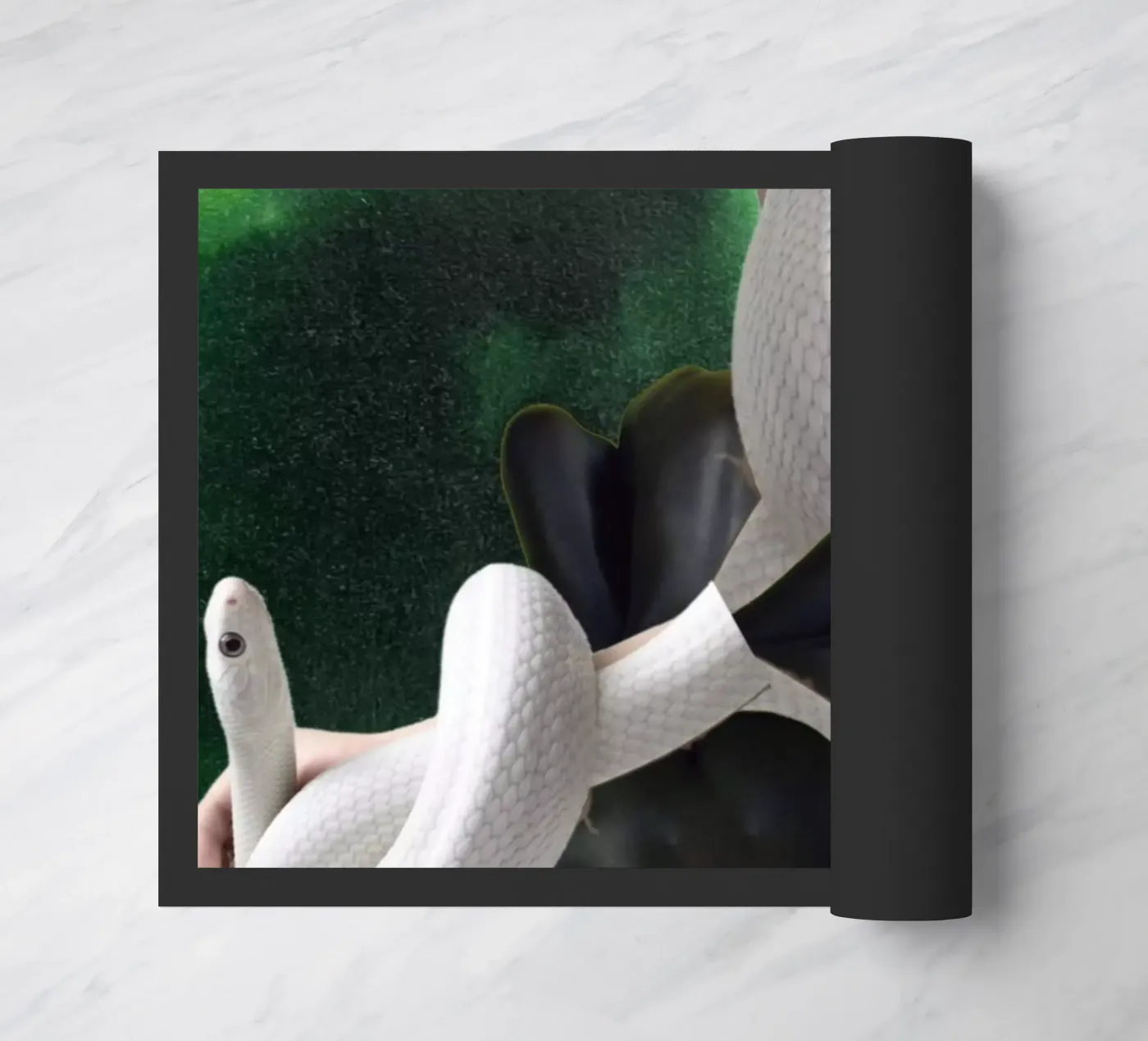 Serpent paillasson de dekonstruktiv