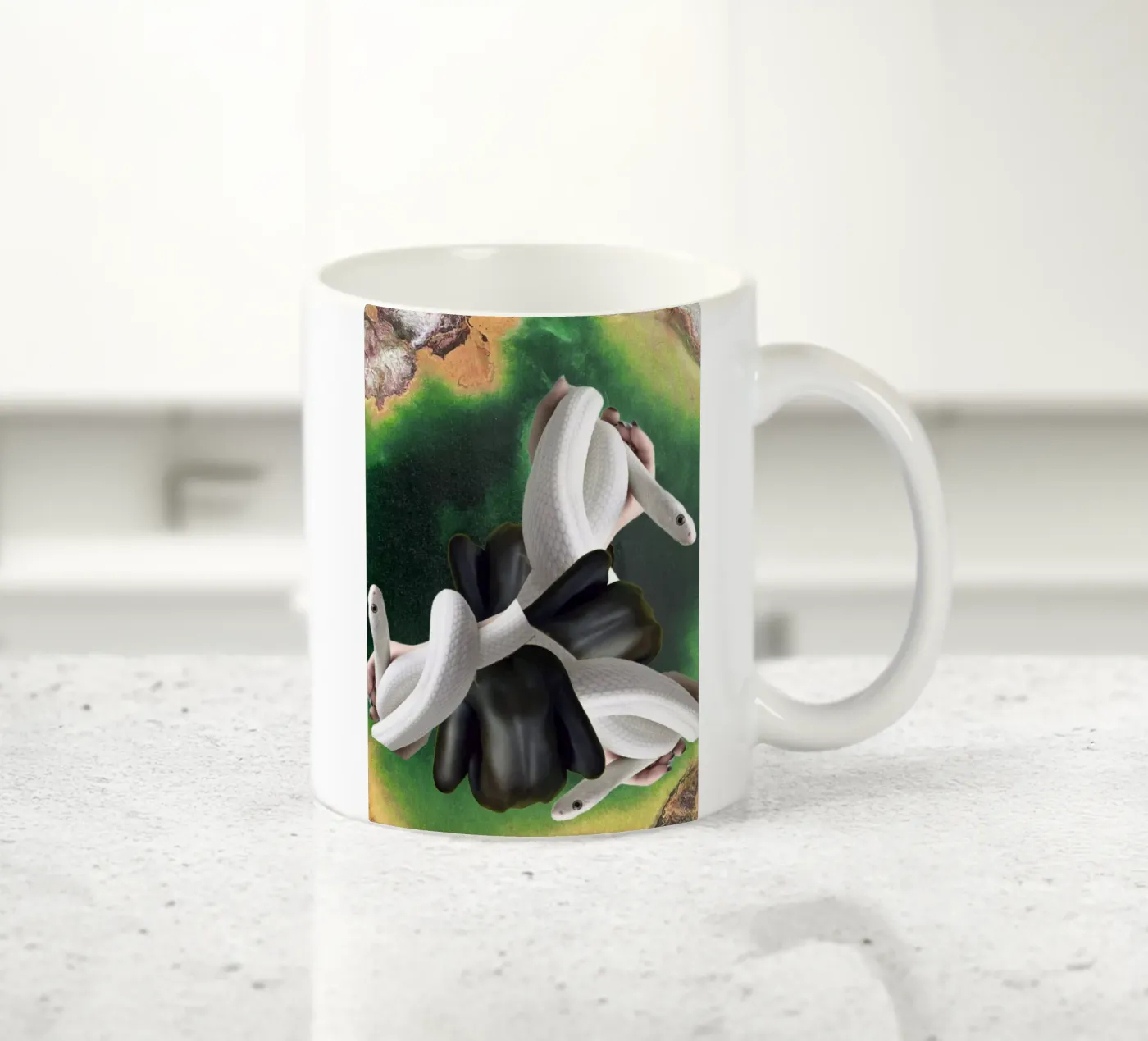 Snake Keramik Tasse von dekonstruktiv