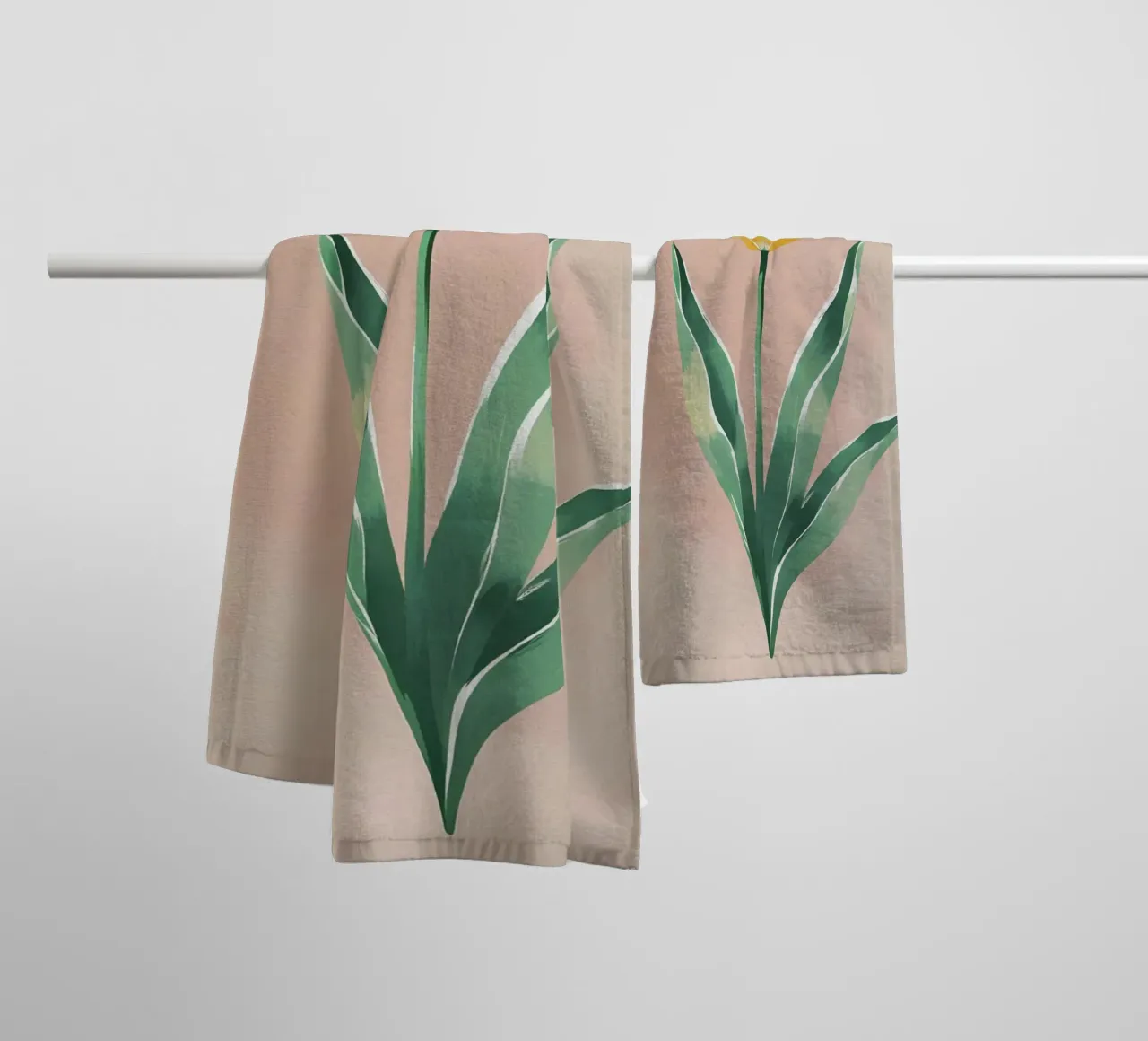 Tulipe jaune en fleurs - Peinture aquarelle douce de printemps serviette de bain de Bloom And Brush