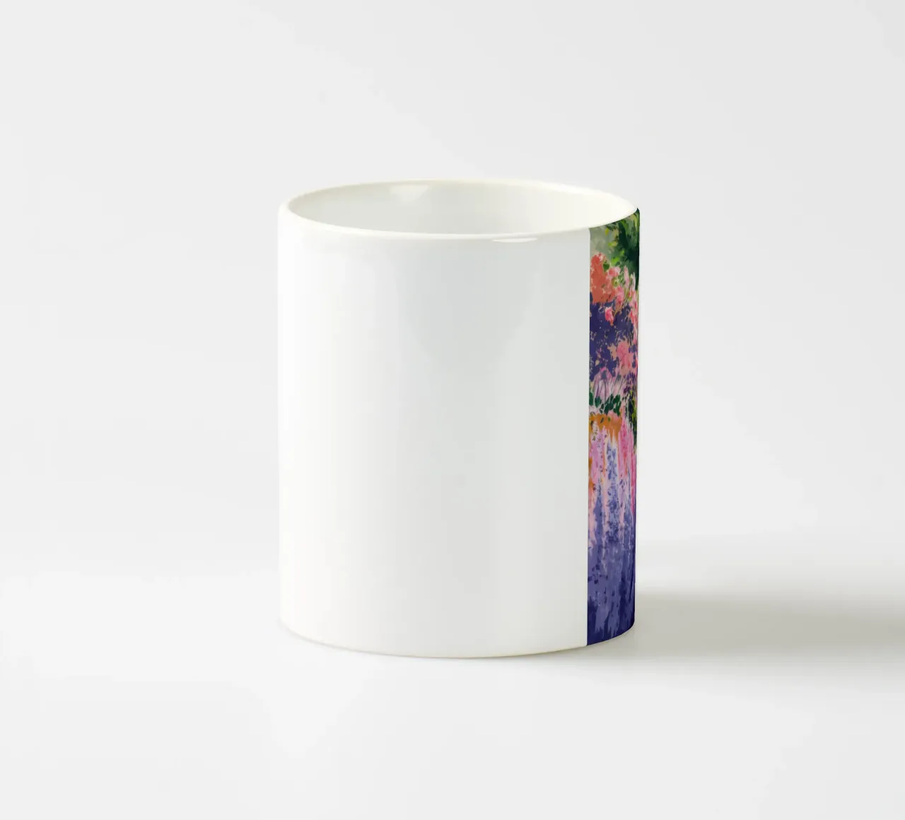 Sogno di un prato di lupini tazza in ceramica da Angkasa Mist