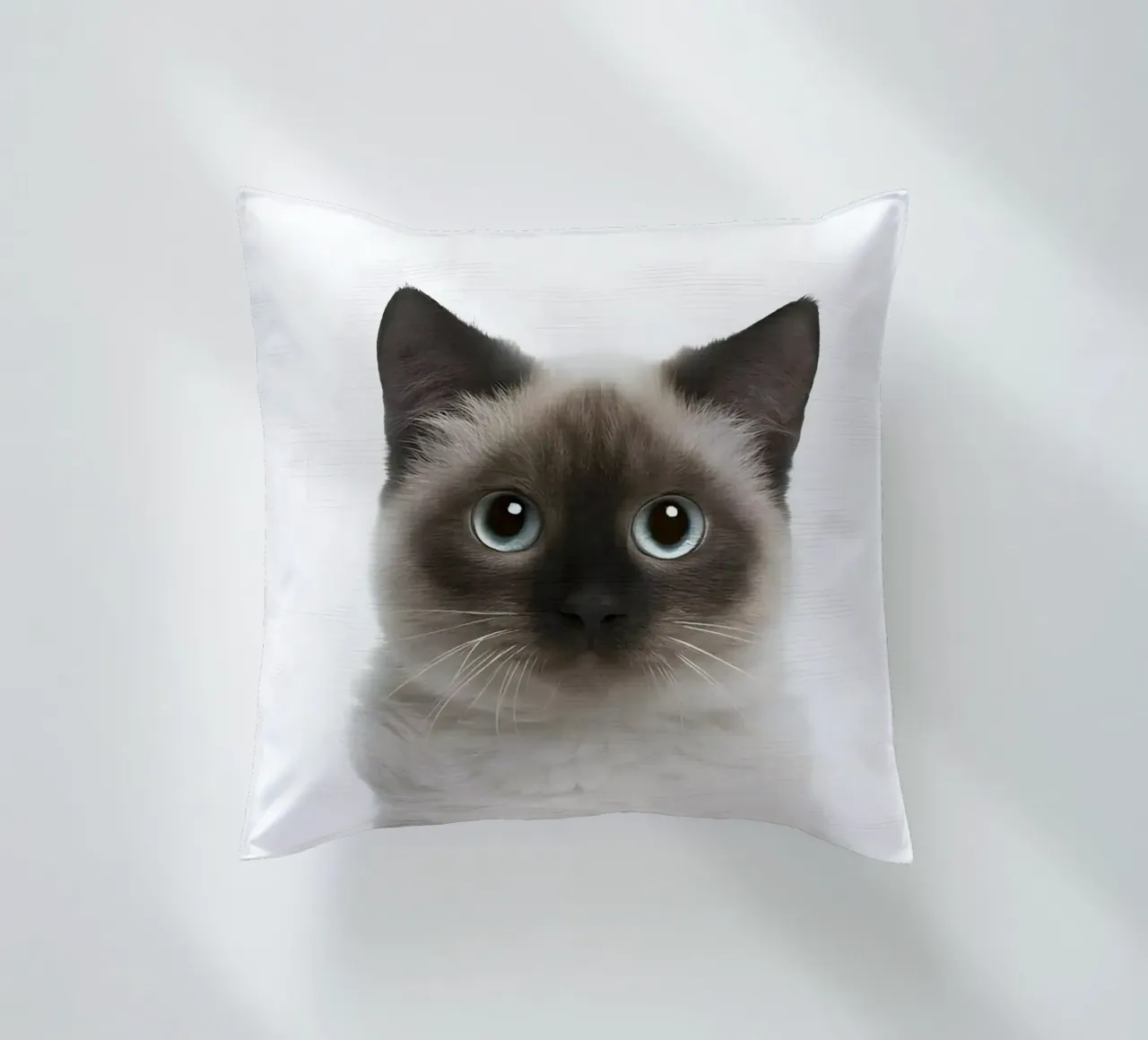 Siamese dagli occhi blu cuscino da Pixel Boy